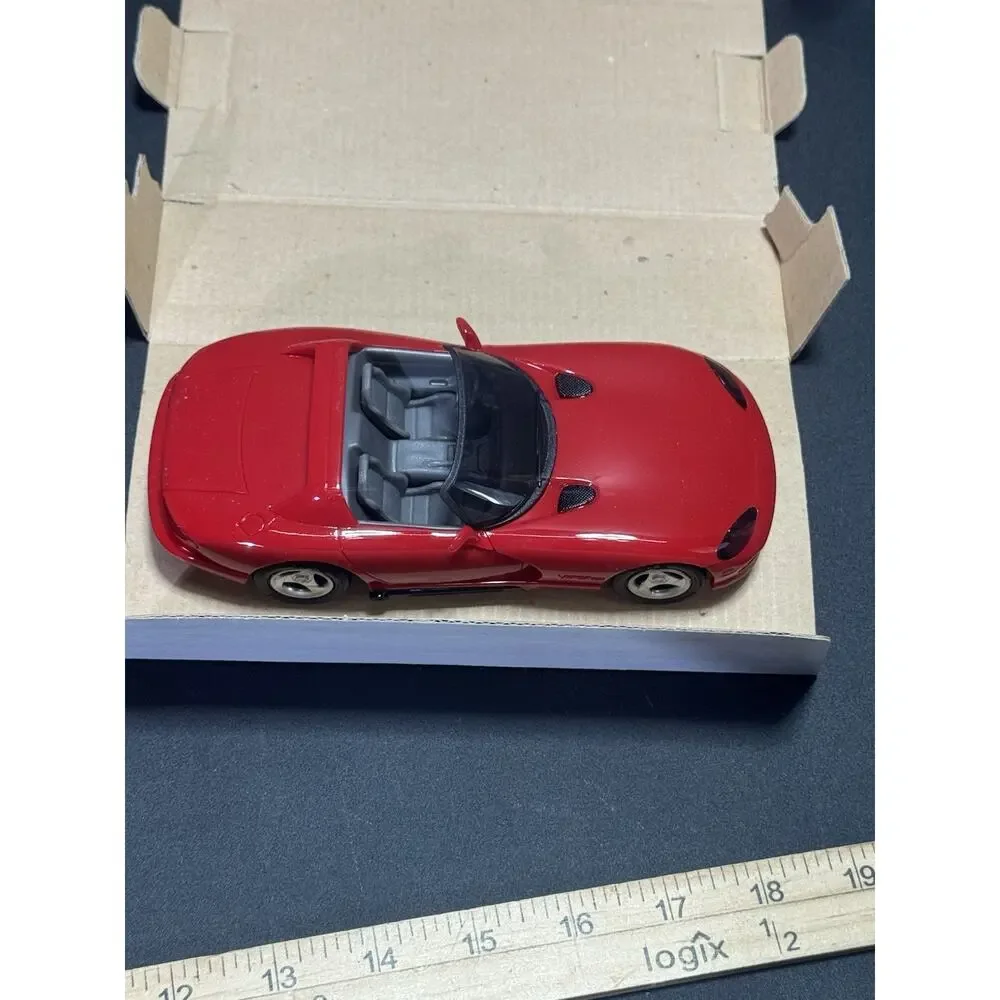 Vintage AMT ERTL 1992 Dodge Viper RT/10 Red 1:25 Dealer Promo 6113 Box